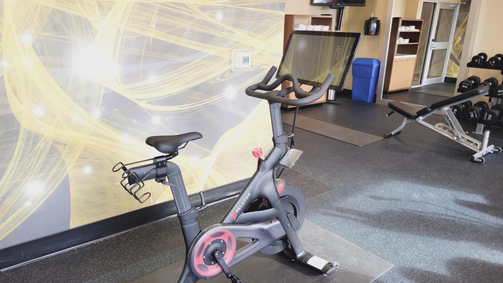 Hilton Garden Inn Halifax Airport Enfield Экстерьер фото