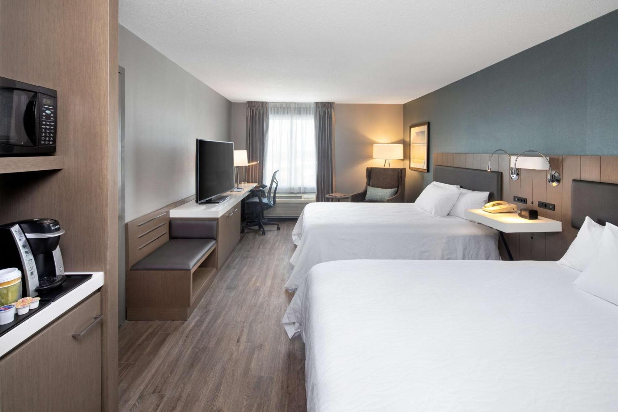 Hilton Garden Inn Halifax Airport Enfield Экстерьер фото