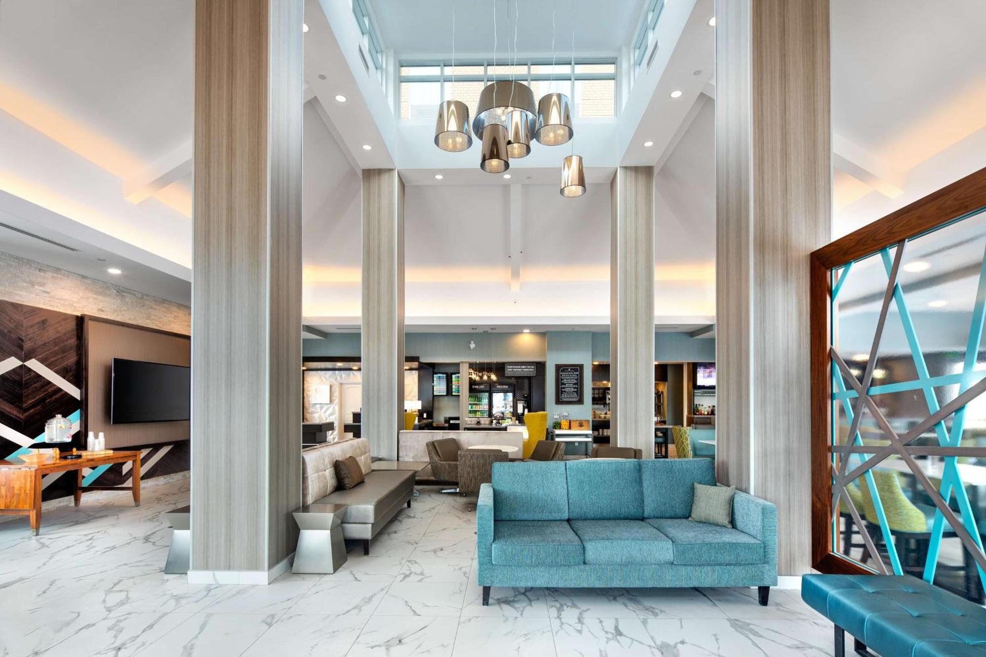 Hilton Garden Inn Halifax Airport Enfield Экстерьер фото