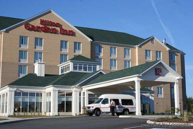 Hilton Garden Inn Halifax Airport Enfield Экстерьер фото