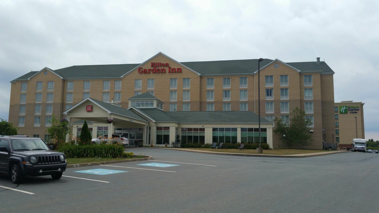 Hilton Garden Inn Halifax Airport Enfield Экстерьер фото